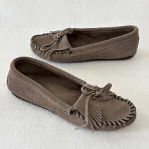 Minnetonka Gray Leather Moccasin Loafers Womens 8 Slipper